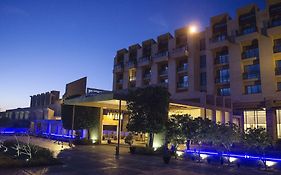 Zaver Pearl Continental, Gwadar
